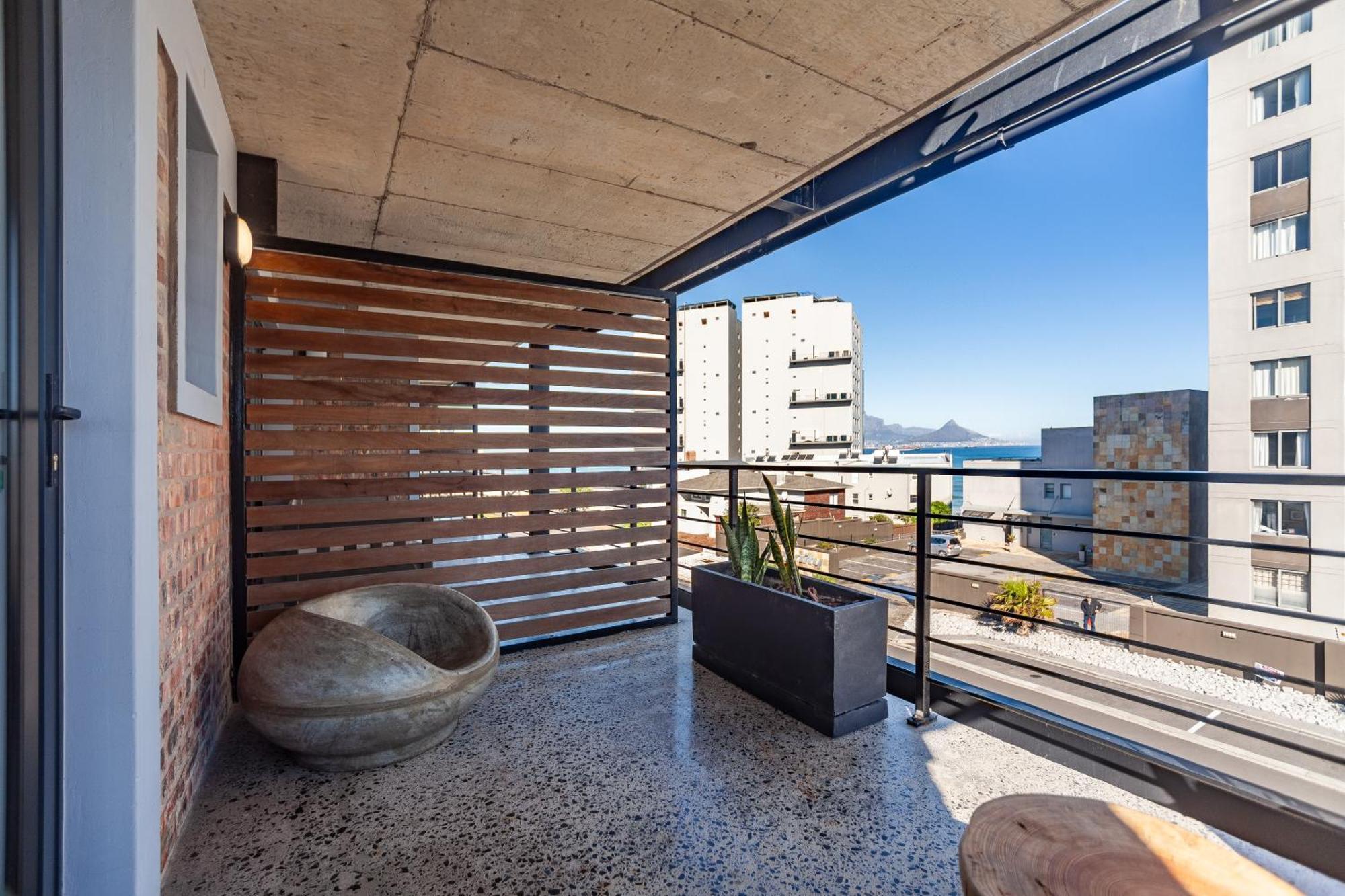 Couples Beachfront Mecca, Blouberg- 13 Manhattan Le Cap